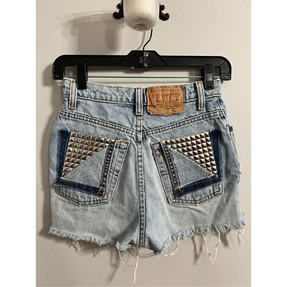 Levi Women’s 30” Waist 0 Blue Denim Distressed Western Booty Shorts Embellished - Picture 1 of 8